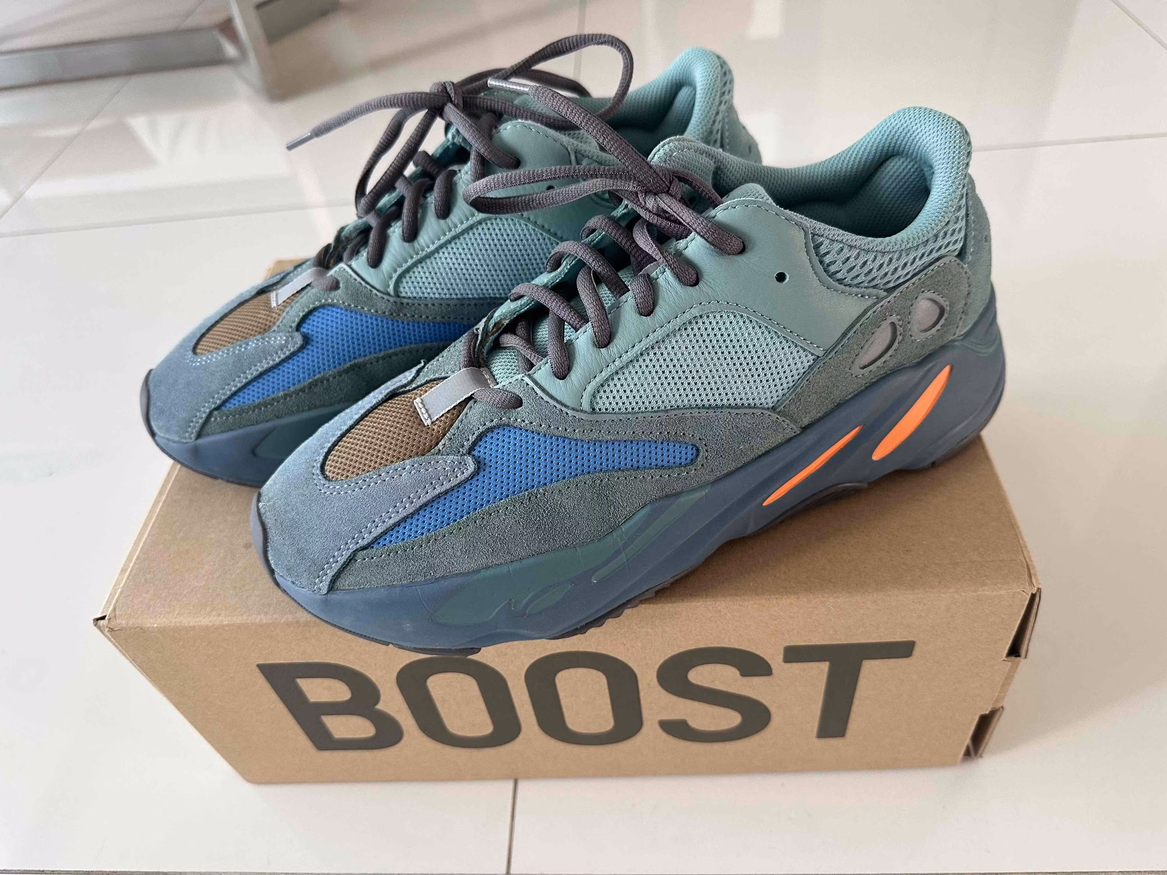 adidas Yeezy Boost 700 'Faded Azure' GZ2002 adidas Yeezy Boost 700 'Faded Azure' GZ2002